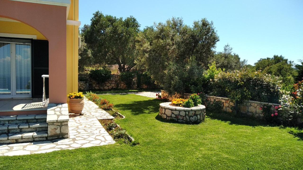 Villa Stamata Tsoukaládhes Exteriör bild